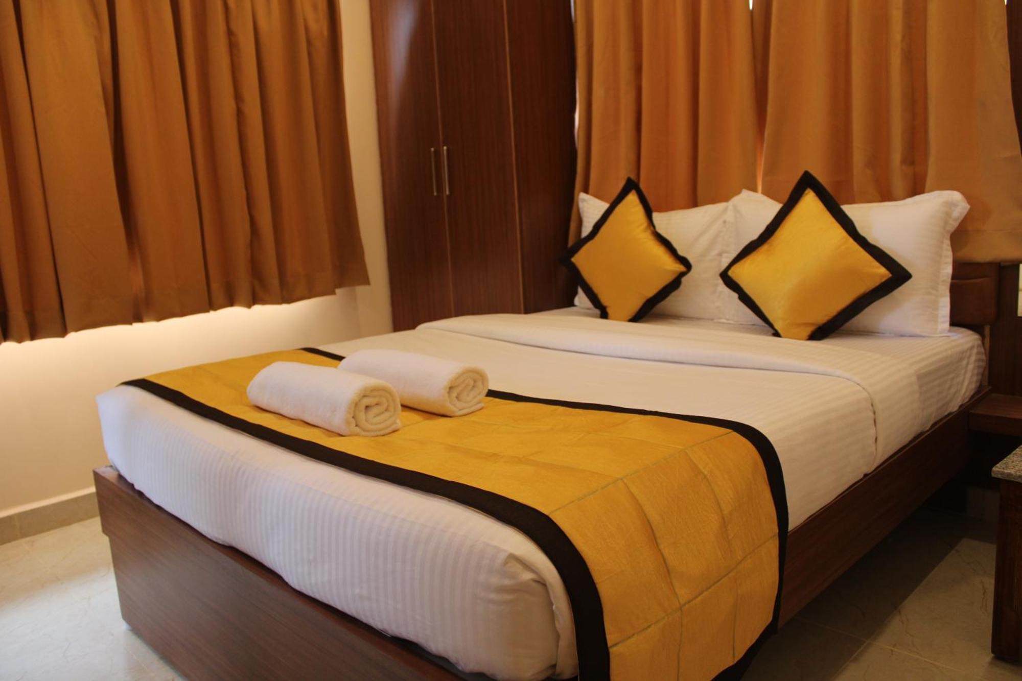 Uj Pallazzio - Business Class Luxury Hotel Tiruvannamalai Exterior photo